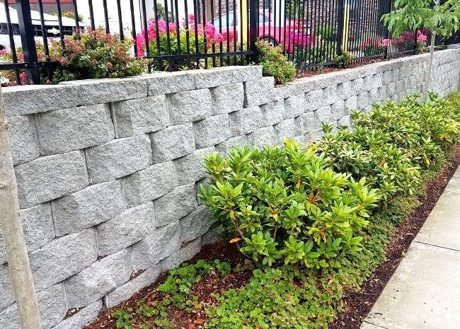 We Build Concrete Block Retaining Walls for Residential and Commercial Projects